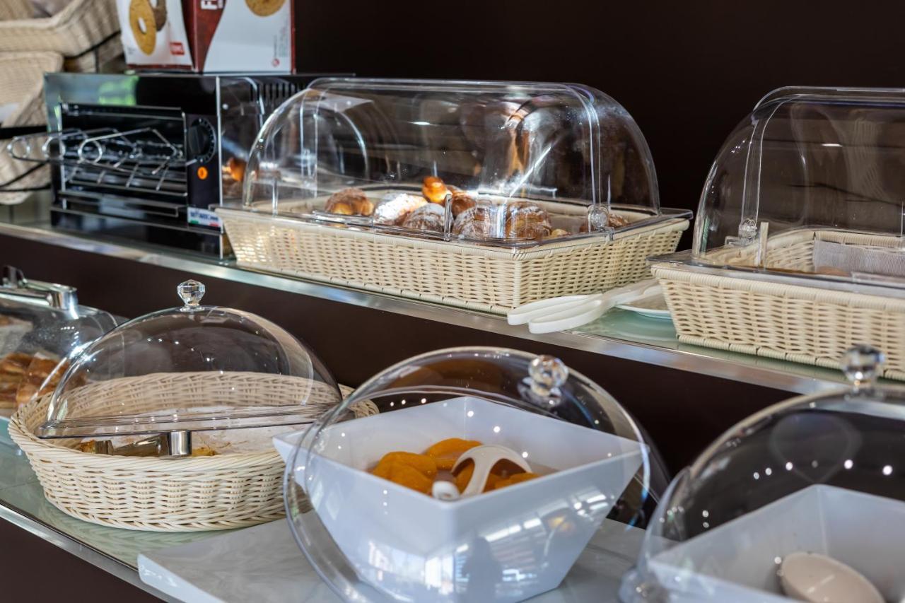 Hotel & Spa Villa Dei Mosaici Spello Εξωτερικό φωτογραφία
